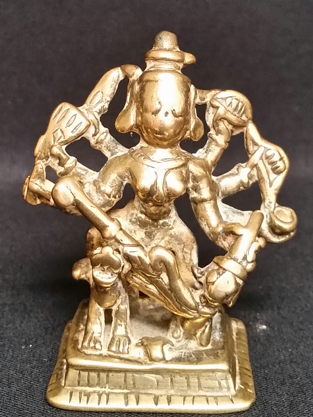 mahishasuramardhini-with-linga