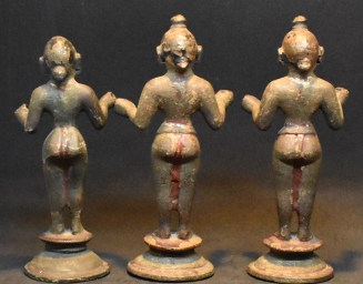 Rama Lakshman Sita back.jpg